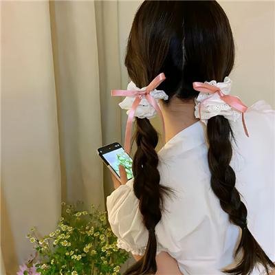 为黛茜小姐开车